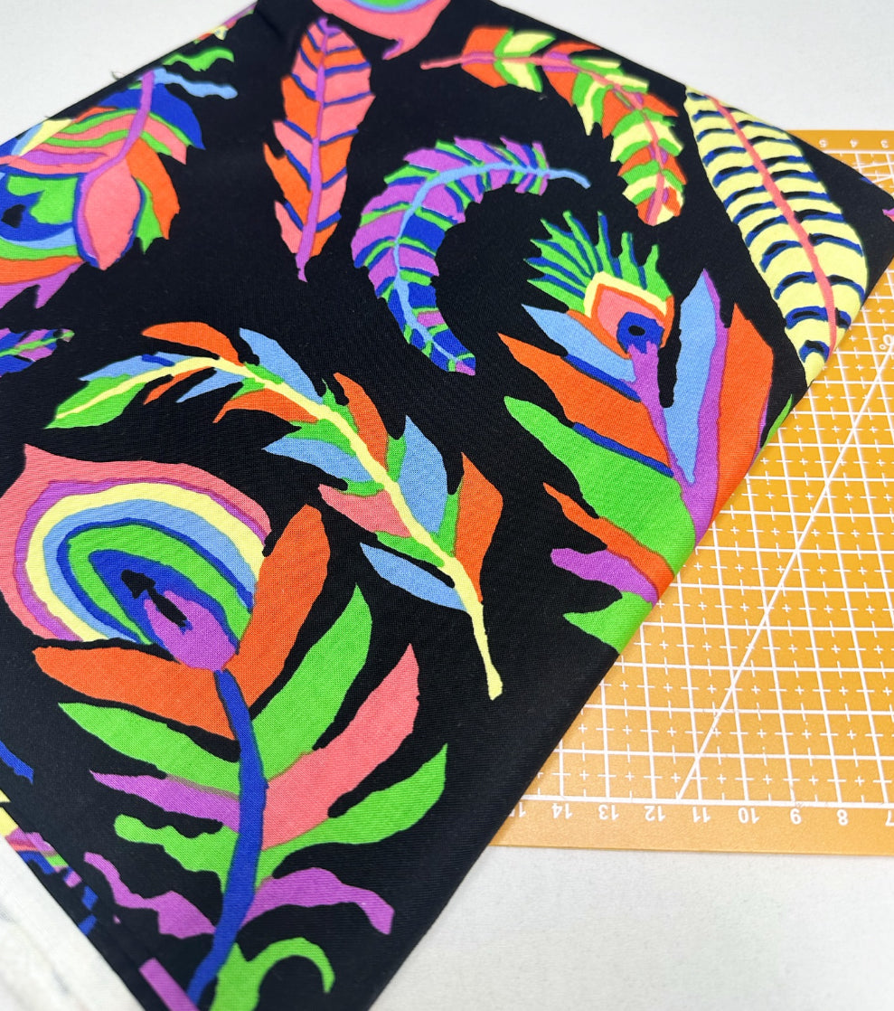 Feathers Print Woven Fabric